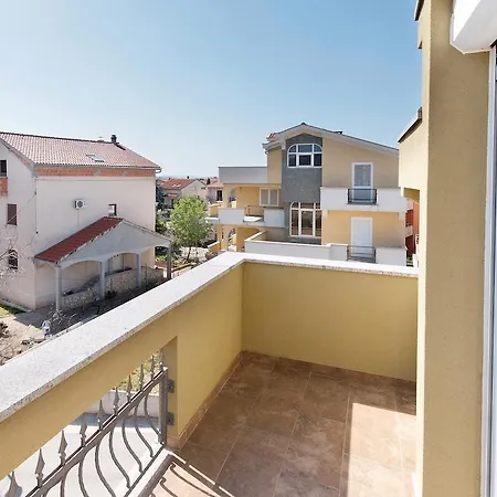 Apartment Mirjana